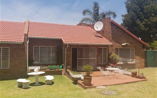 3 Bedroom House in Dalpark Proper