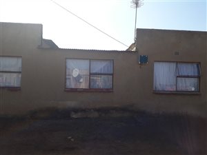 2 Bed House in Lakeside