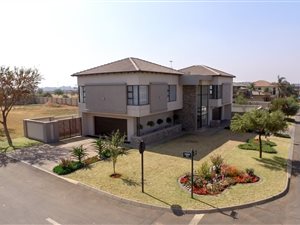 5 Bed House in La Como Lifestyle Estate
