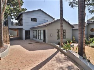 4 Bed House in Newlands