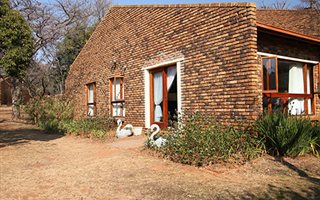 2 Bedroom Garden Cottage in Poortview AH