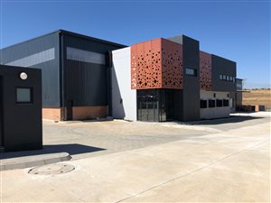 3639 m² Industrial space in Kosmosdal