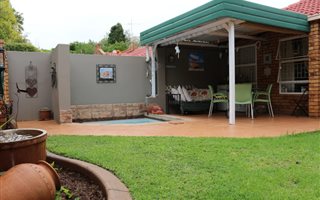 2 Bedroom Townhouse in Valhalla