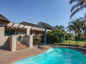 3 Bedroom House in Kyalami AH