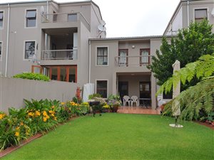 2 Bed Apartment in Oaklands