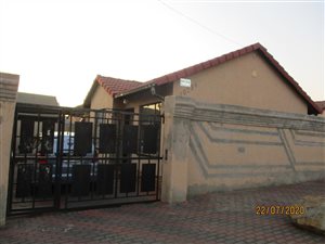 3 Bed House in Jabavu