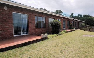 2 Bedroom Townhouse in Pumula