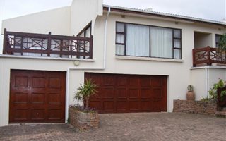 4 Bedroom House in West Bank