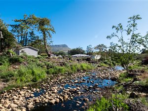2 Bed House in Stellenbosch Agricultural
