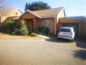 2 Bed Townhouse in Clubview