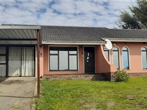 3 Bed House in Bisley