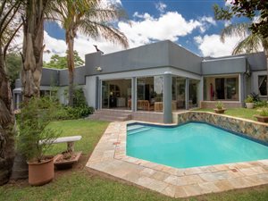 4 Bed House in Van Riebeeck Park