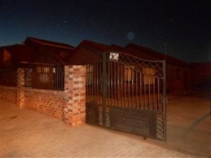 2.5 Bedroom House in Ikageng