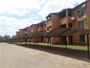 2 Bed Flat in Onverwacht