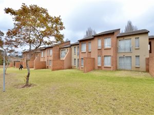 2 Bed Apartment in Erand Gardens