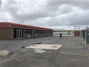 1875 m² Industrial space in Airport Industria