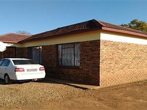 3 Bed House in Zeerust