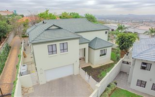 4 Bedroom House in Cashan
