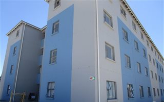 2 Bedroom Apartment in Scottsdene