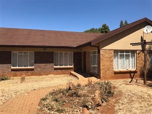 9 Bed House in Hartbeesfontein