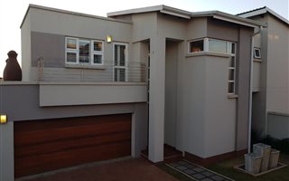 4 Bedroom House in Eye of Africa
