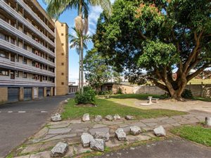 1 Bed Apartment in Pinetown Central