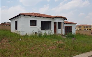 3 Bedroom House in Krugersdorp Central