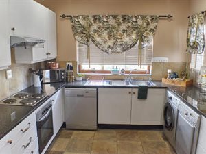 2 Bed Apartment in Oaklands