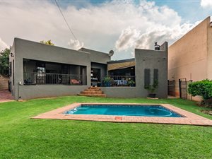 5 Bed House in Noordheuwel