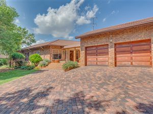 4 Bed House in Florida Park