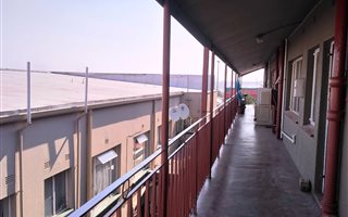 2 Bedroom Apartment in Witpoortjie