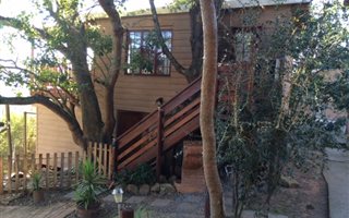 2 Bedroom Garden Cottage in Stones Hill