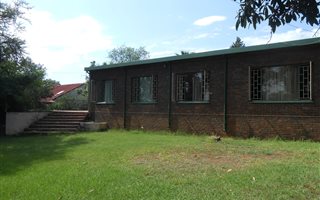 4 Bedroom House in Lynnwood Manor