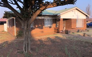 3 Bedroom House in Elsburg