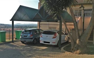 1 Bedroom Simplex in Rietvalleirand
