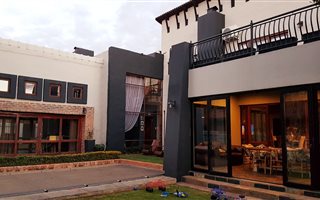 5 Bedroom House in Mooikloof Gardens