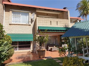 4 Bed Townhouse in Bedford Park