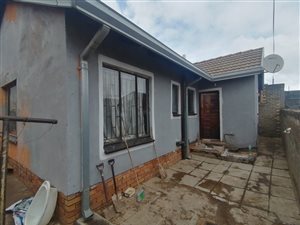 2 Bed House in Tembisa