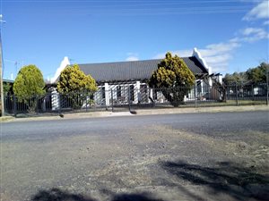 3 Bedroom House in Steynsburg