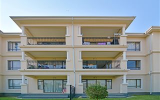 3 Bedroom Apartment in Summerset