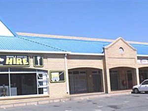 92.5 m² Retail Space in Kya Sands