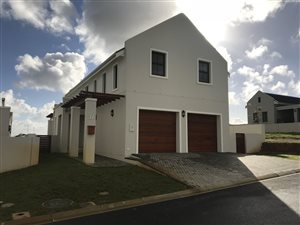 3 Bed Apartment in Durbanville