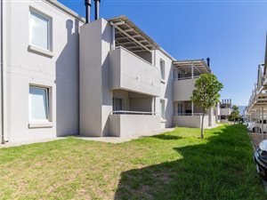 3 Bed Apartment in Paarl