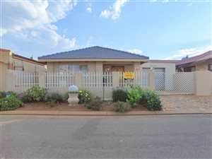 4 Bedroom House in Lenasia