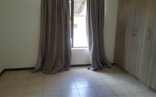 2 Bedroom Townhouse in Ruimsig