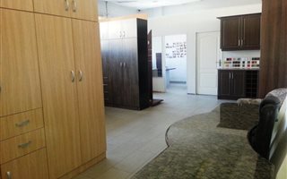 1200 m² Commercial space in Mayville
