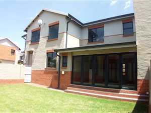 3 Bed House in The Hills