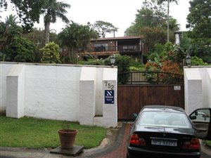4 Bed House in Trafalgar
