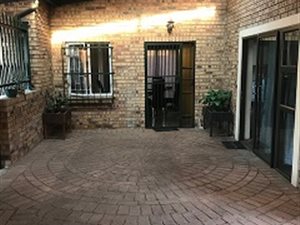 3 Bed House in LesMarais