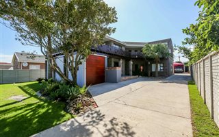 4 Bedroom House in Sunrise on Sea